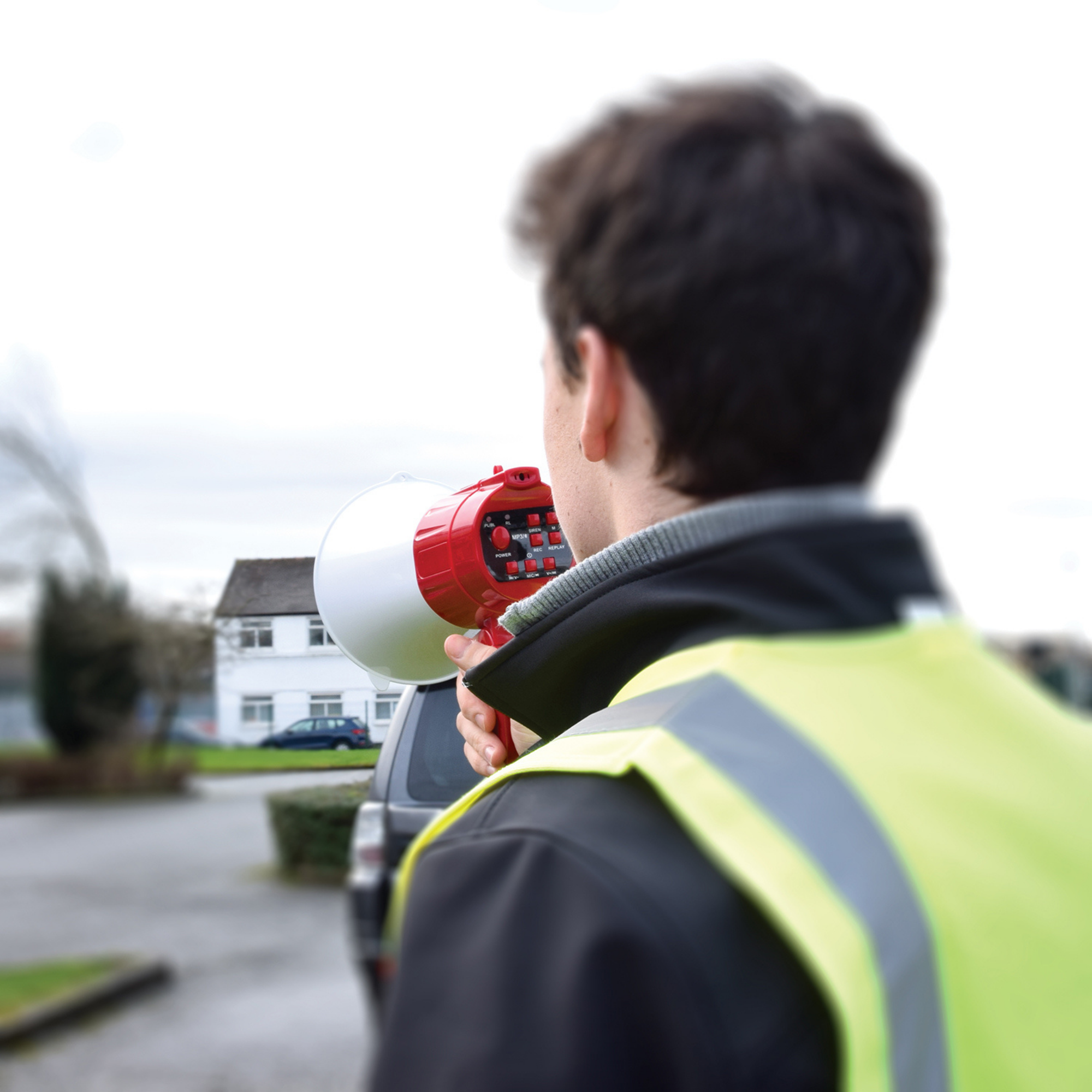 Rechargable Megaphone With Siren, Media Player & Bluetooth 15W